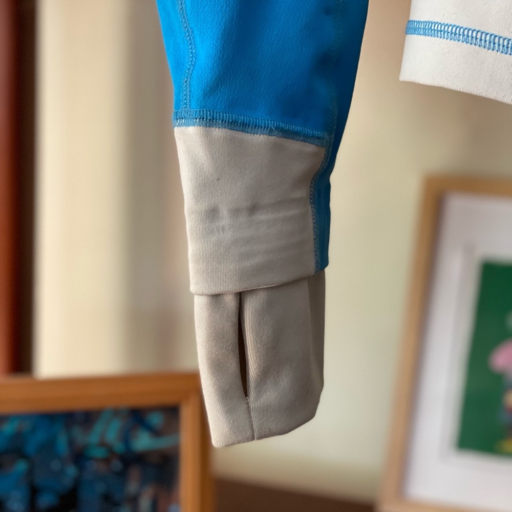 Mountain Hardwear wind stopper shell/jacket - Picture 15 of 15